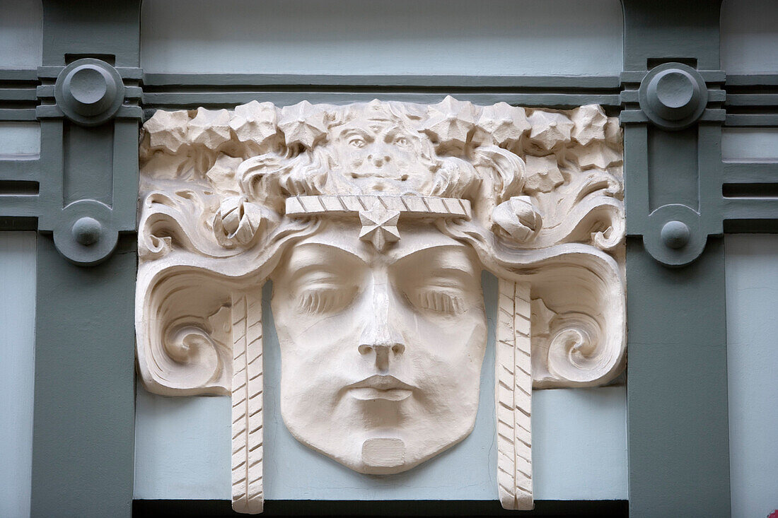 Detail in an art deco facade in Elizabetes Str