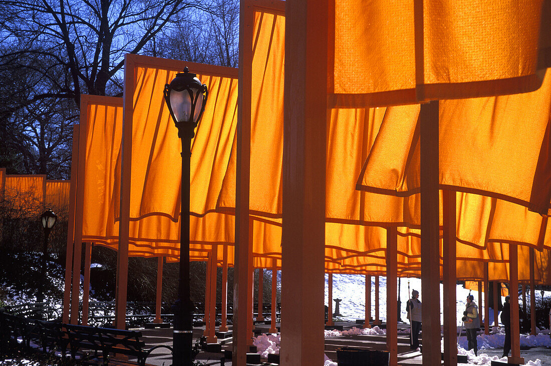 Gates art installation (cristo), Central Park, Manhattan, New York, USA