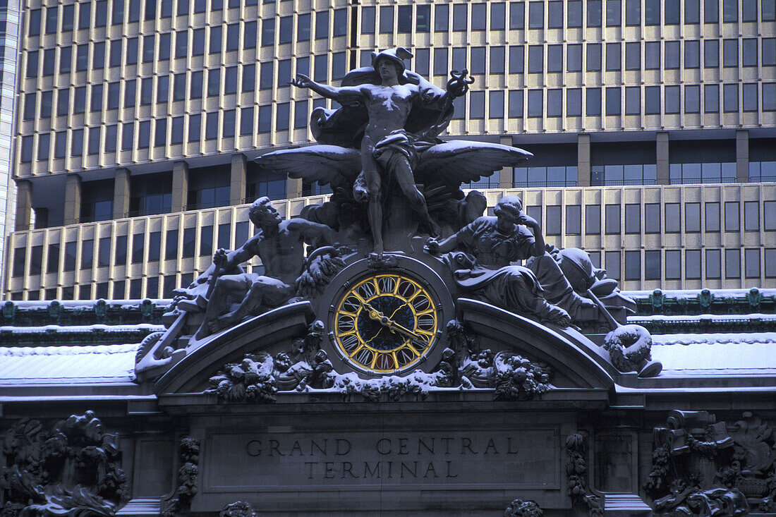 Mercury statue, Grand central station, Manhattan, New York, USA