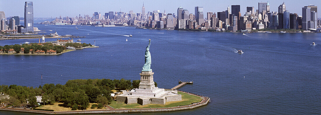 Statue of liberty & downtown skyline, Manhattan, New York, USA