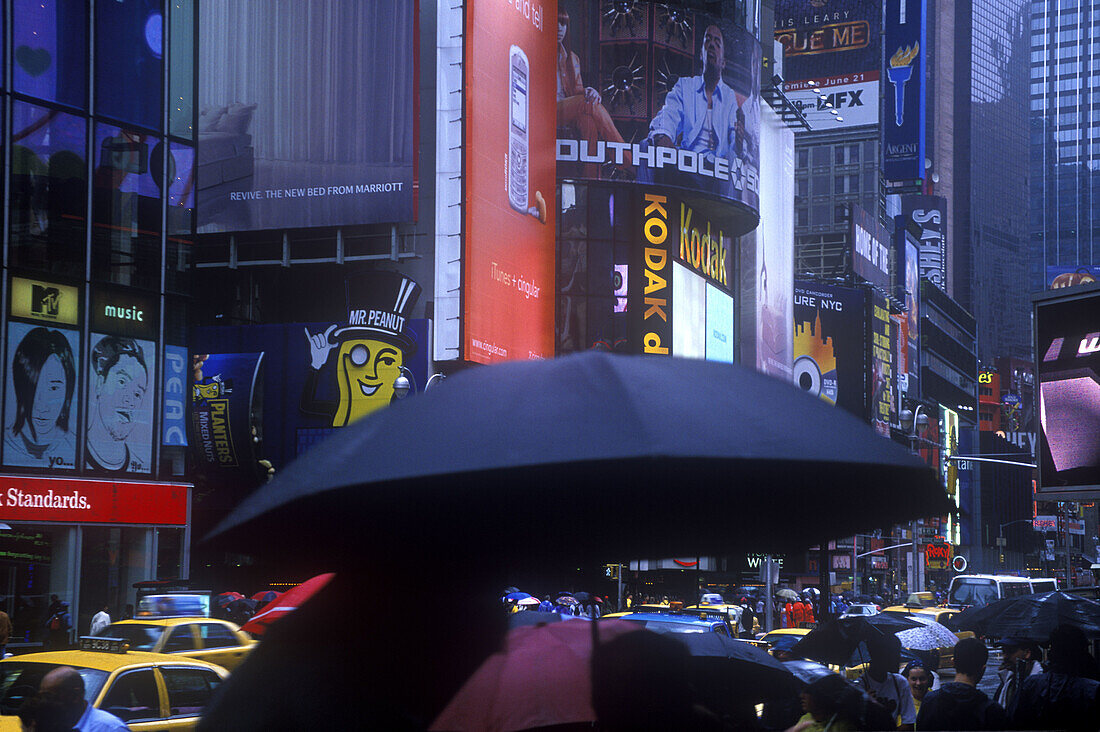 Crowds, Times square, Midtown, Manhattan, New York, USA