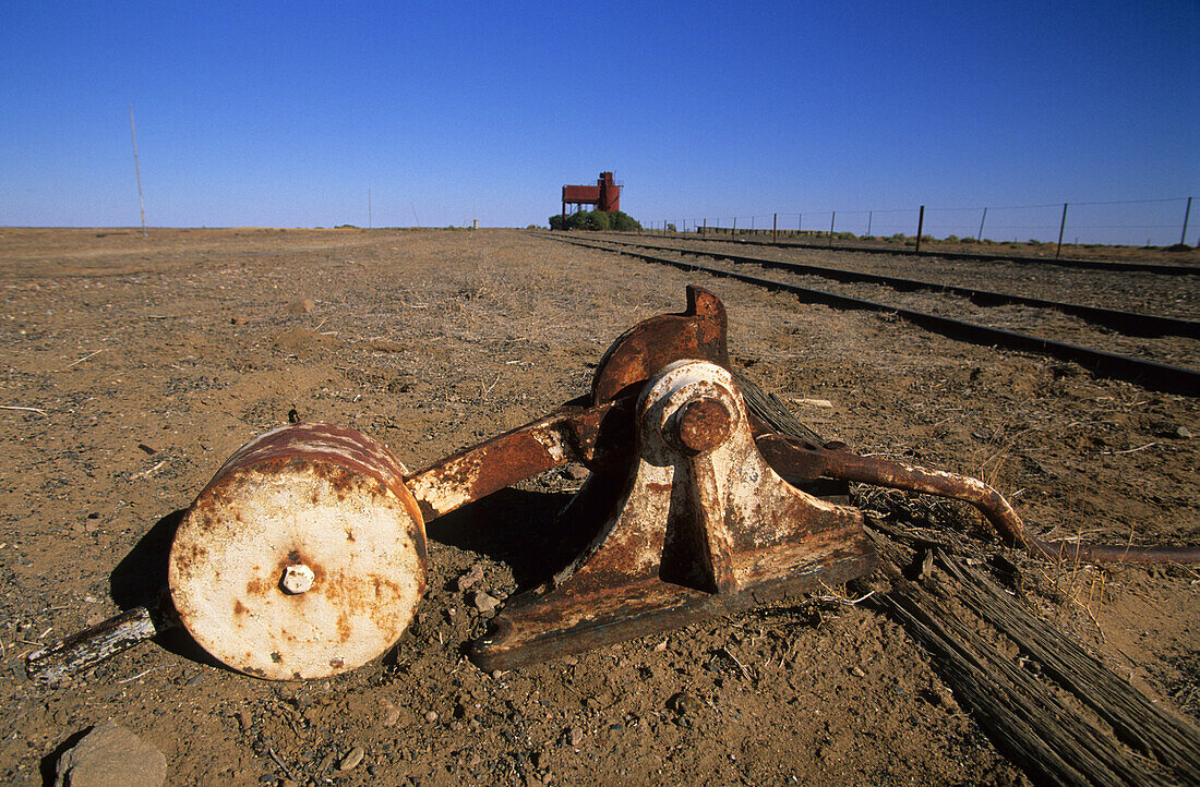 Das aufgelassene Rangiergleis von Curdimurka an der alten Ghan Strecke, Oodnadatta Track, Südaustralien, Australien