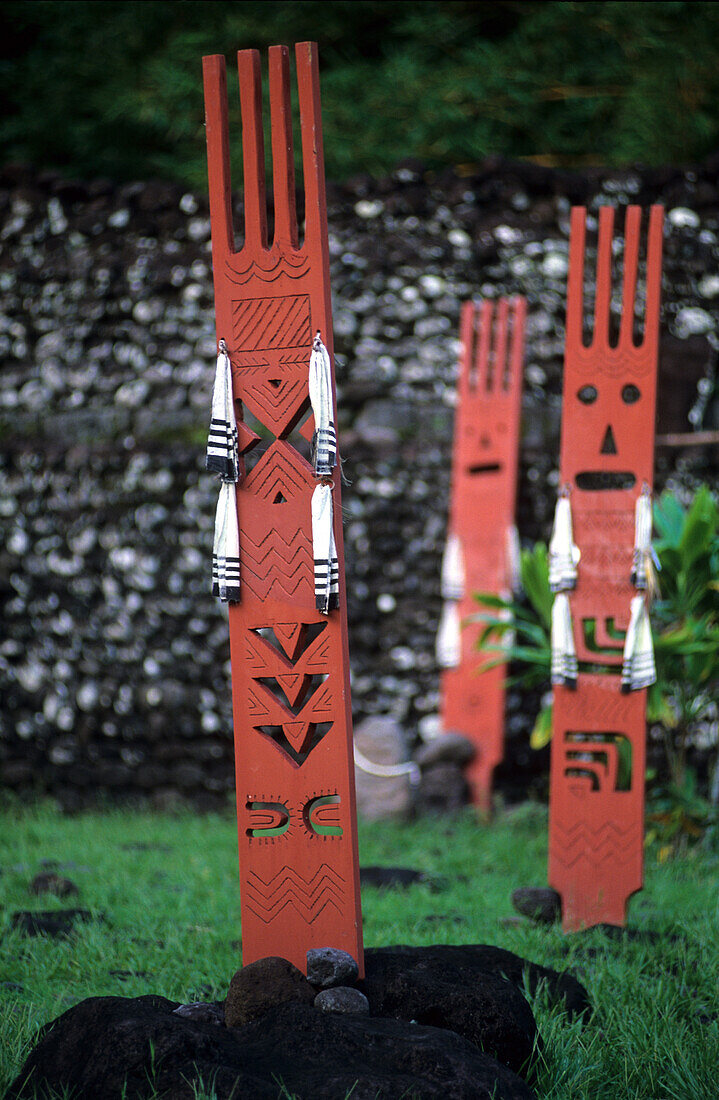 Sculpturs at Marae Mahaiatea on the south coast of the island, Tahiti, French Polynesia, south sea