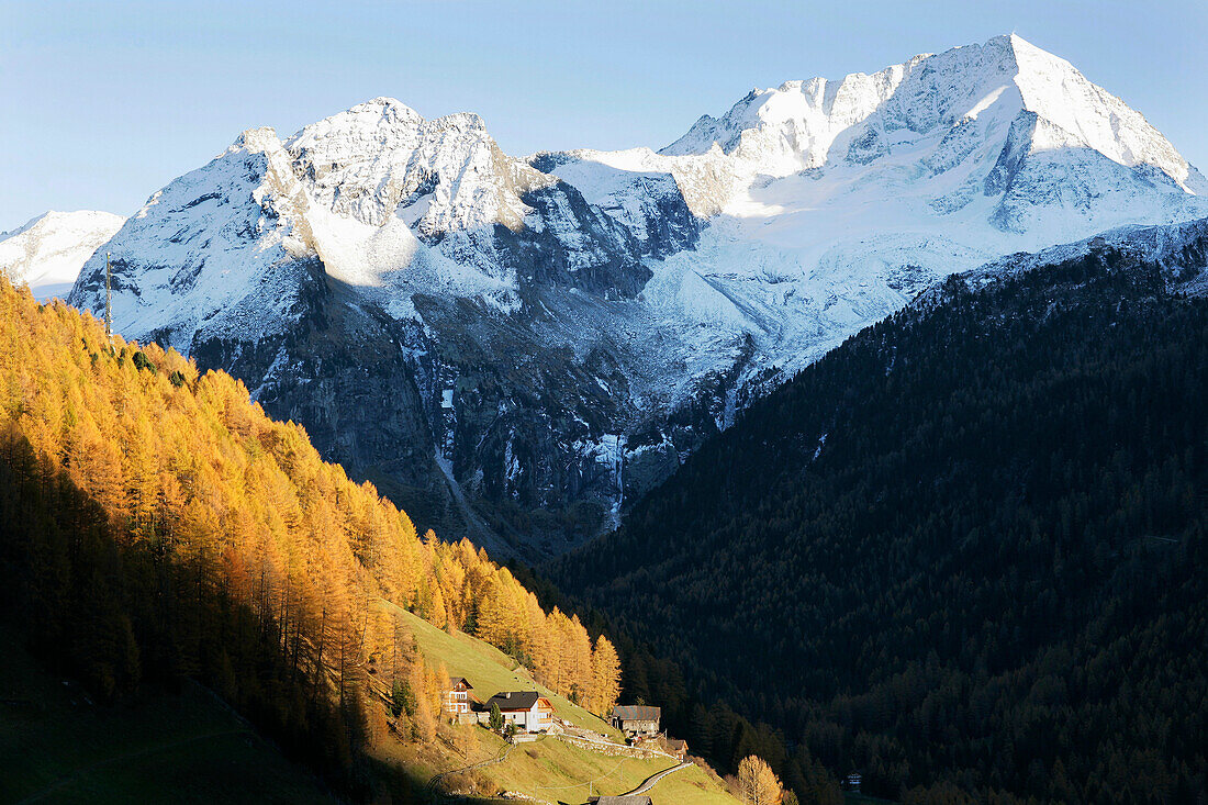 Blick auf Rieserfernergruppe, bei Bruneck, Trentino-Südtirol, Italien