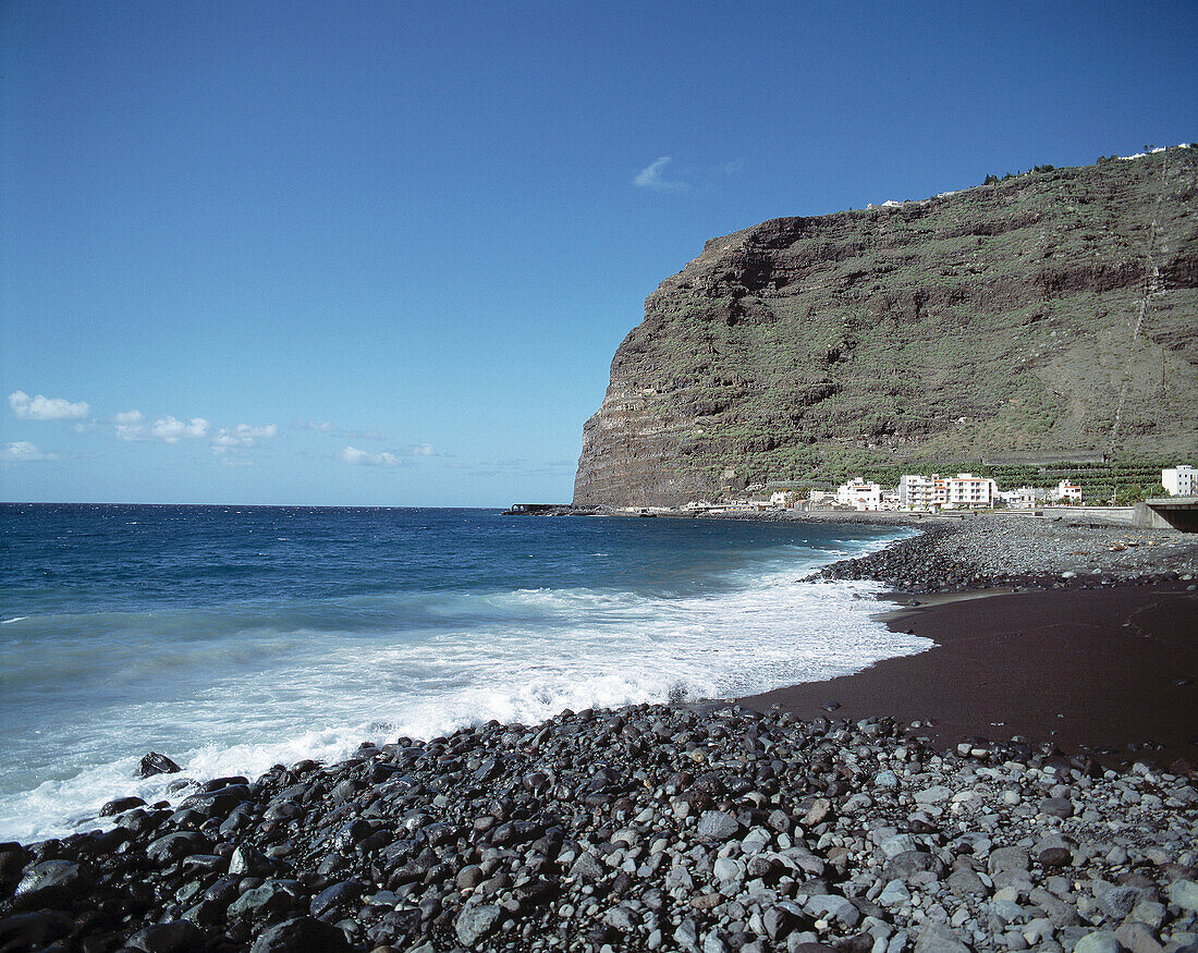 Spain, Canary Islands, La Palma, Tazacorte, village view, bay, beach, sea