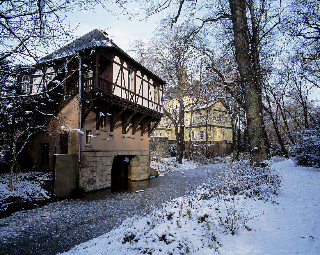Germany: Düsseldorf-Eller, North Rhine-Westphalia, Eller Castle, seat of the Düsseldorf fashion school Düsseldorf, winter