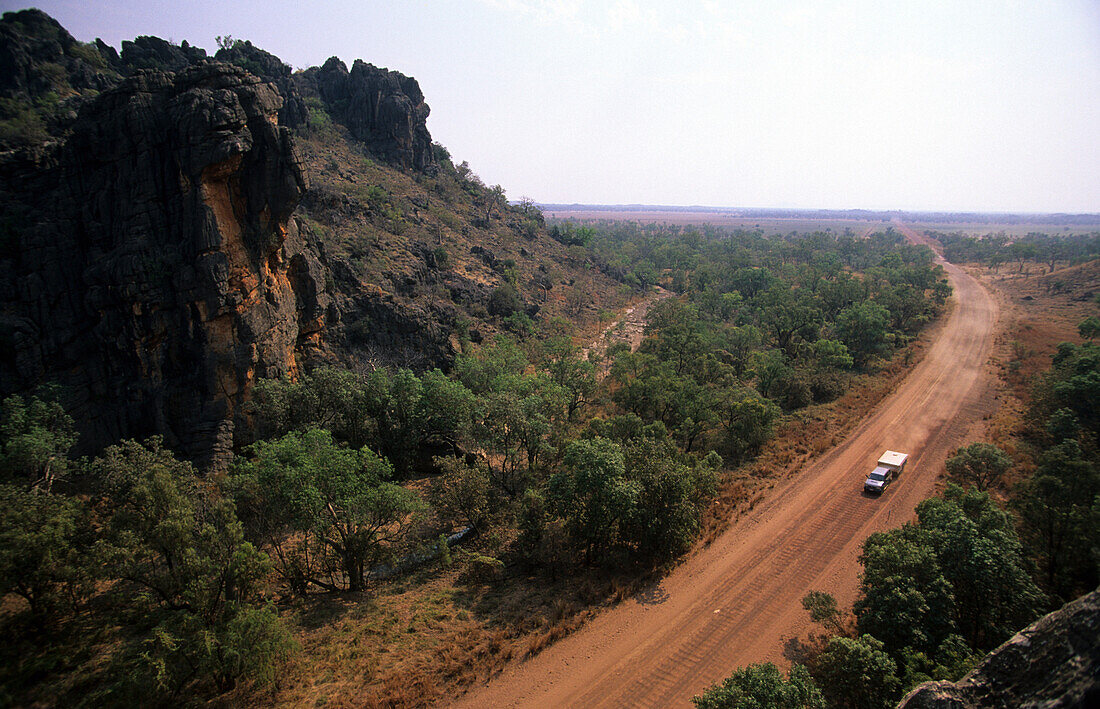 Die Gibb River Road führt durch die Napier Range, Westaustralien, Australien