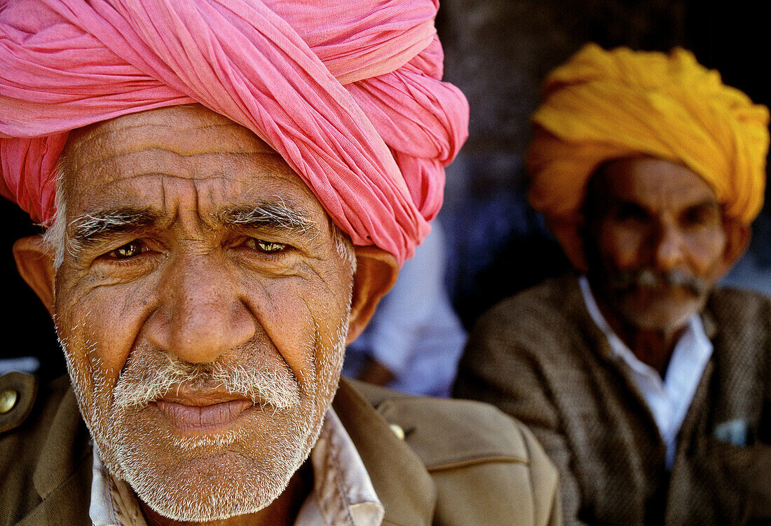 Man at the blue villaje. Jodhpur. Rajasthan, India