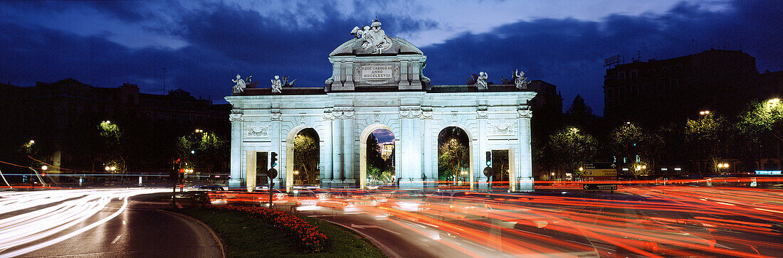 Puerta de Alcalá. Madrid. Spain