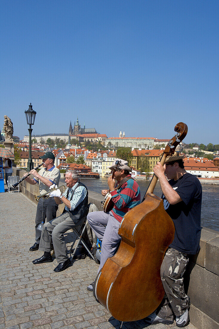 Street musicians at Charles Bridge, Prague, Czech Republic
