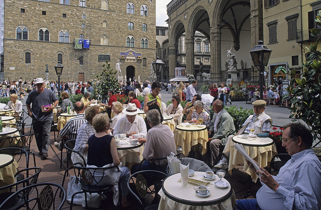 Outdoor cafe at Piazza dell Signoria, Florence. Tuscany, Italy