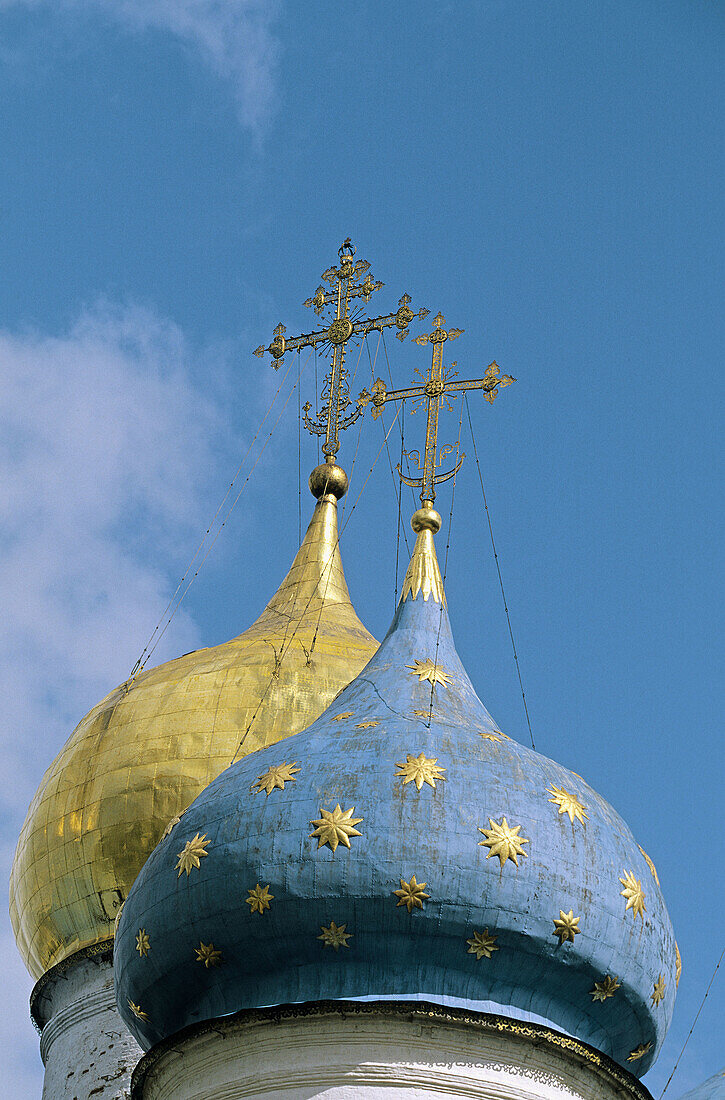 Assumption Cathedral (1559-1585), Holy Trinity-St. Sergius Lavra (monastery), Sergiyev Posad. Golden Ring, Russia