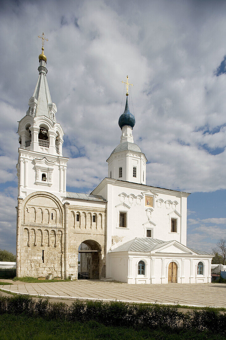 Monastery buildings: Palace of Prince Andrei Bogoliu, the Bogoliubovo Castle, Staircase Tower, 12th and17th centuries, Cathedral of the Nativity, Bogoliubovo. Golden Ring, Russia