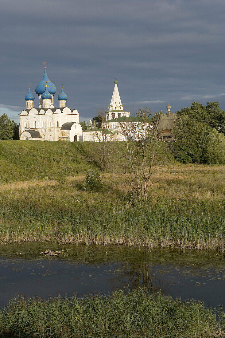 Cathedral of the Nativity (13th-16th century) and bell tower (1635) in the Kremlin, Suzdal. Golden Ring, Russia
