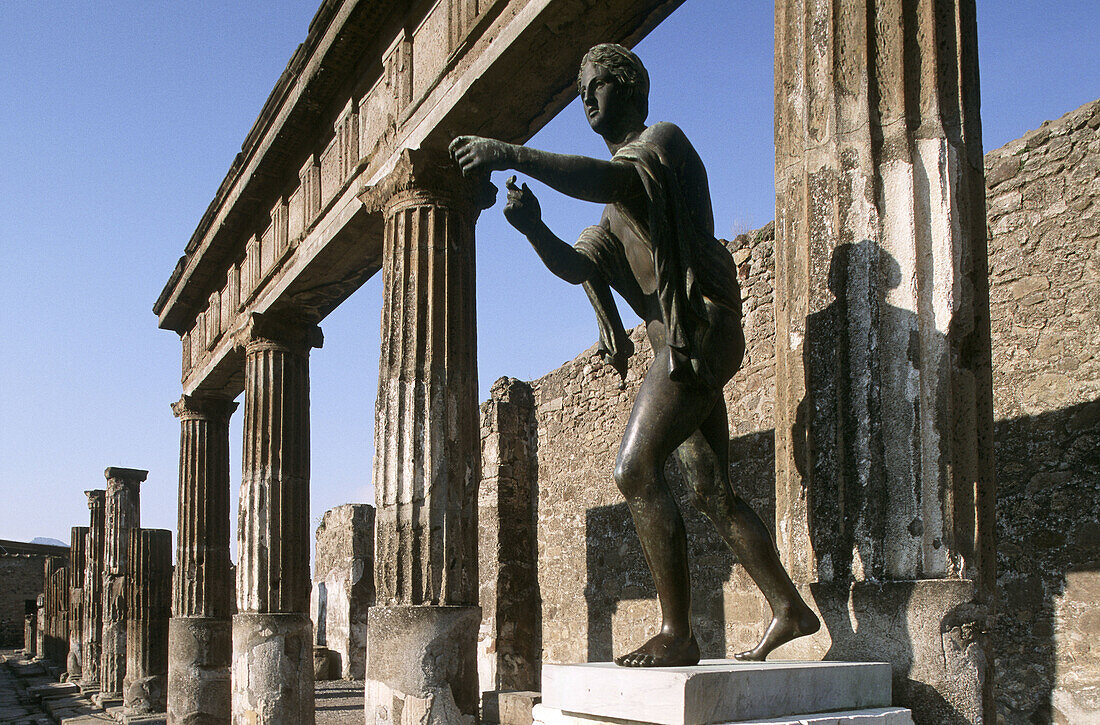 Temple of Apollo, ruins of the old Roman city of Pompeii. Campania, Italy