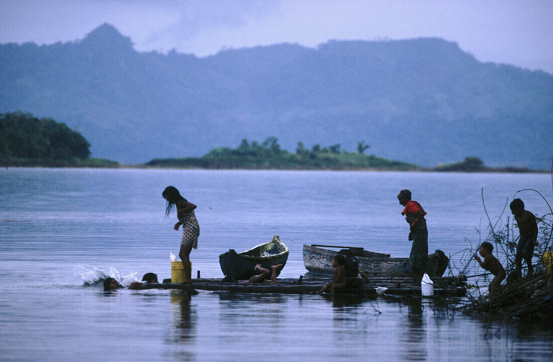 Lake Bayano. Kuna Yala. San Blas region. Panama