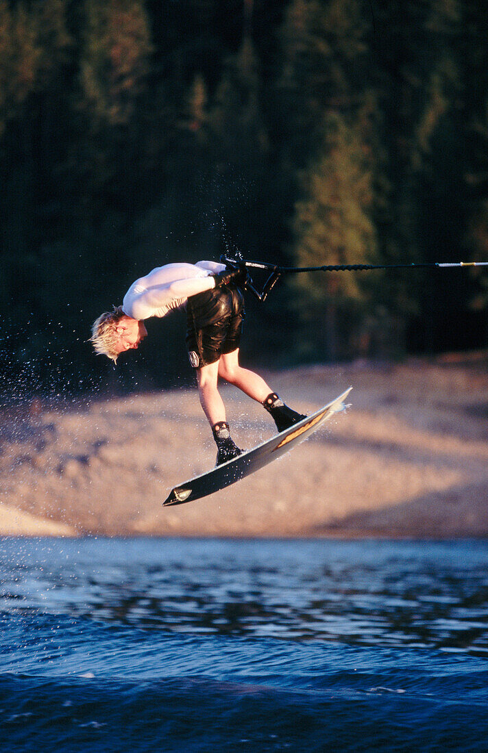 Wakeboarding, Lake Shasta. California. USA