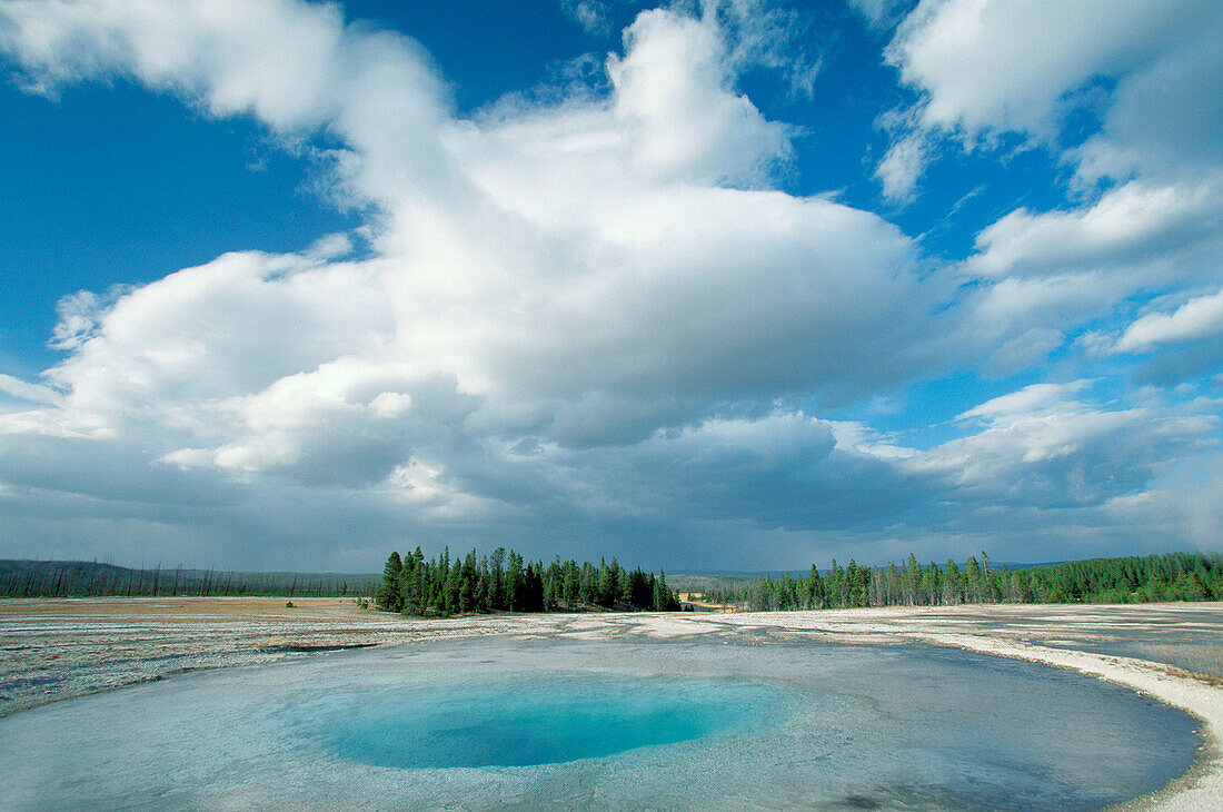 Midway Geyser Basin. Yellowstone National Park. Wyoming. USA