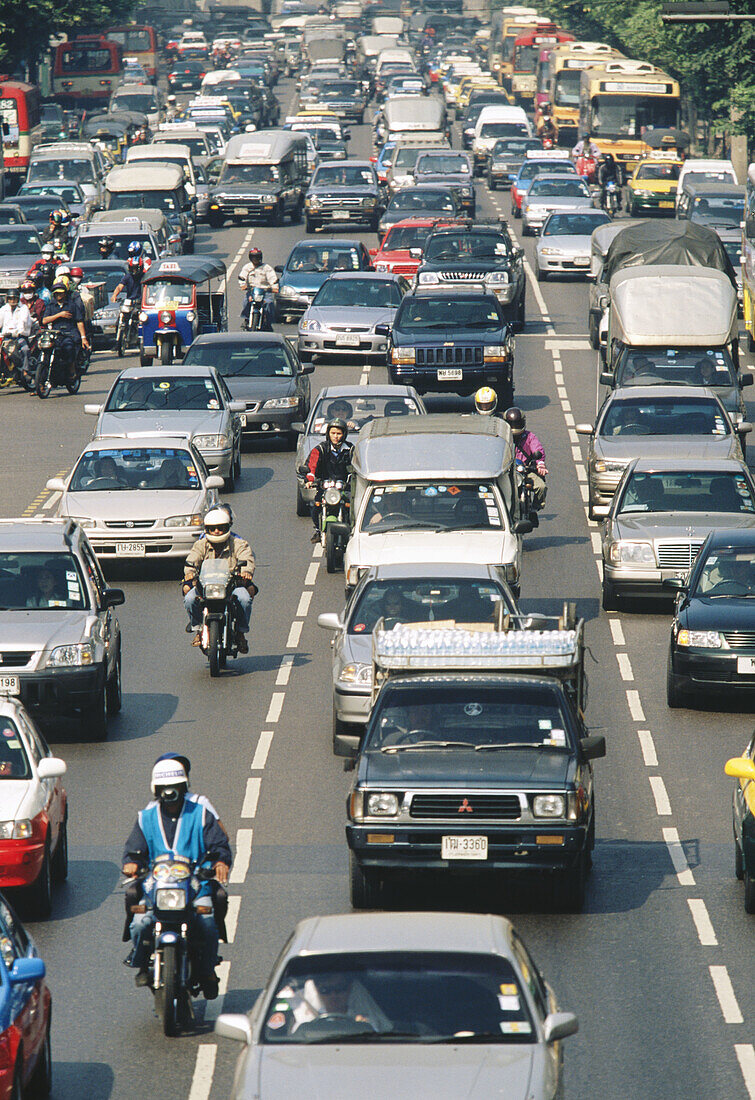 Rush hour traffic. Phetchaburi Road. Bangkok. Thailand