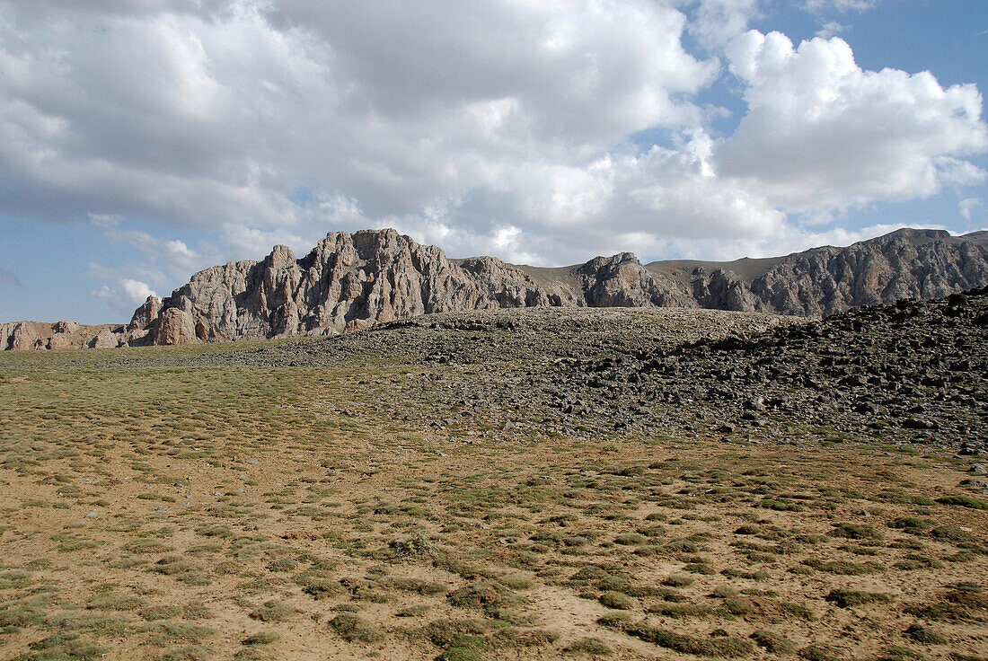 Landscape between Kozluca and Tashan, Zamanti Highlands, Taurus Mountains, Turkey, Europe