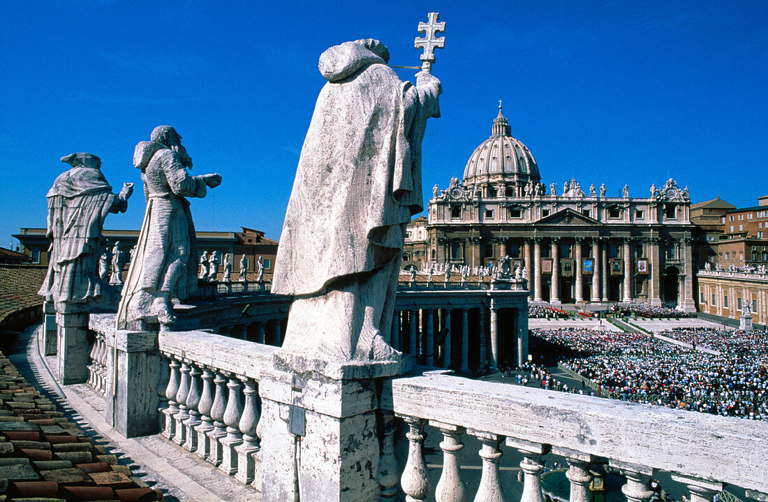 Elevated view on St. Peter Square during Sunday pope blessing, from Bernini colonnade roof. Vatican. Rome. Italy