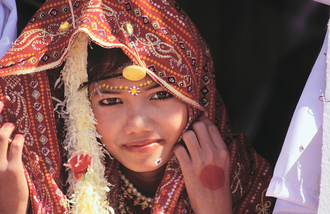 Girl at Jaisalmer desert festival. Rajasthan. India