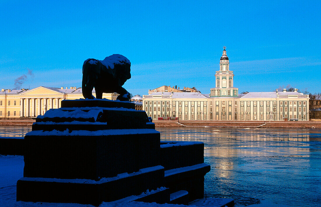 Peter s the Great s Kunstkammer (Museum of Anthropology and Etnography of the World) and Neva River. St. Petersburg. Russia