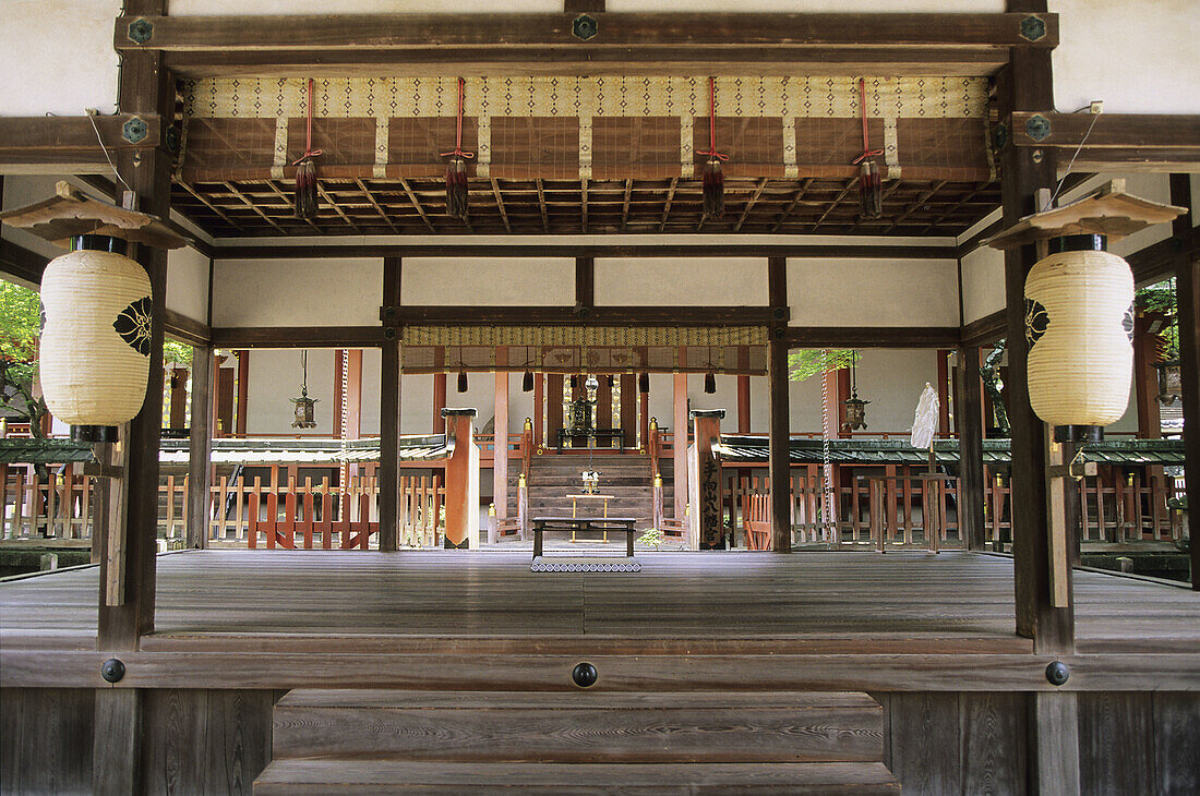 Tamukeyana-jinja. Todai-ji complex, Nara. Kansai. Japan.