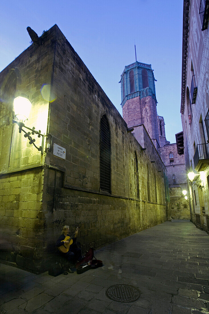 Barcelona Gotisches Viertel Strassenmusiker