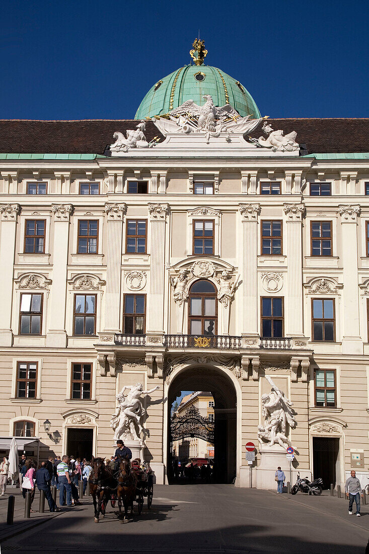Wien Hofburg Fiaker