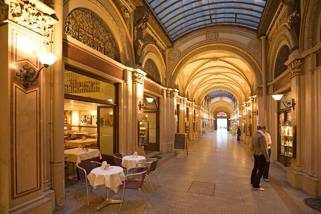 Vienna Palais Ferstel Einkaufspassage Café