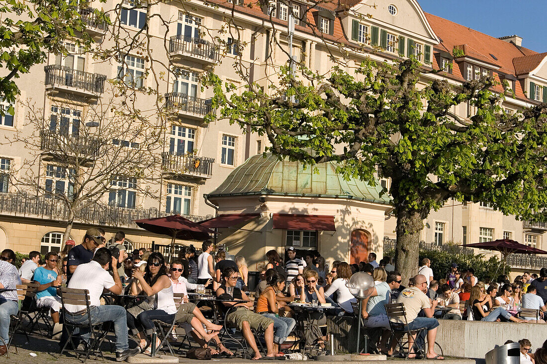 CH Zürich Seepromenade Pumpy Bar Strassenrestaurant