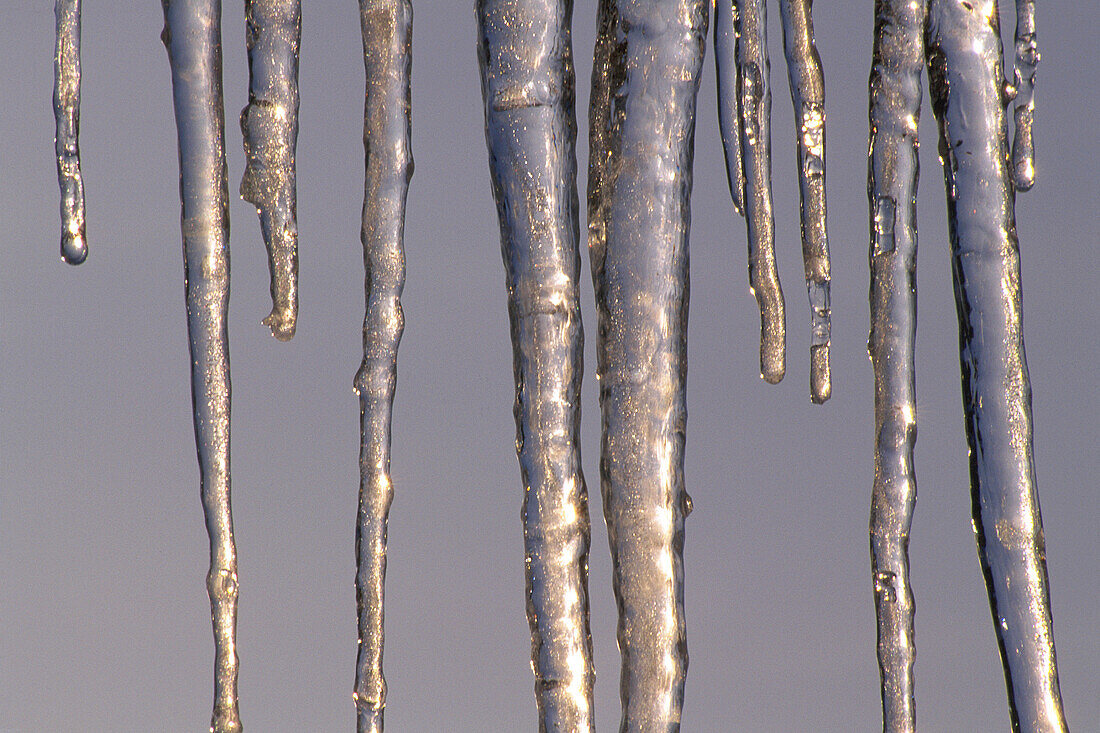  Close up, Close-up, Closeup, Cold, Coldness, Color, Colour, Detail, Details, Exterior, Horizontal, Ice, Natural phenomena, Natural phenomenon, Nature, Outdoor, Outdoors, Outside, Scenic, Scenics, Winter, Wintertime, CatV5, 11070, agefotostock 