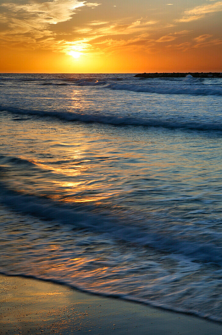 Sonnenuntergang am Mittelmeer, Tel Aviv, Israel