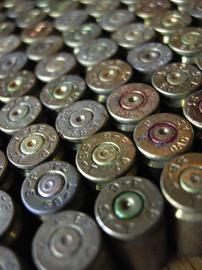  Ammo, Ammunition, Ammunitions, Bullet, Bullets, Close up, Close-up, Closeup, Color, Colour, Danger, Firearm, Firearms, Hazard, Indoor, Indoors, Interior, Many, Metal, Object, Objects, Thing, Things, Violence, Violent, Weapon, Weapons, C47-550763, agefoto