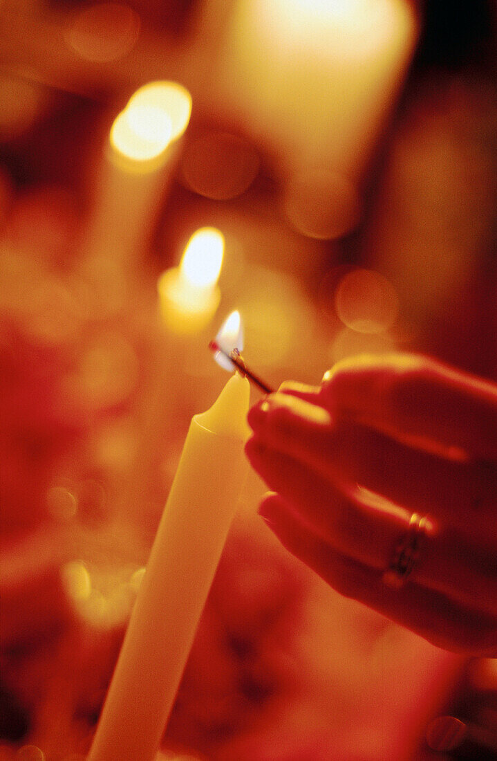  Candle, Candles, Close up, Close-up, Closeup, Color, Colour, Concept, Concepts, Detail, Details, Faith, Fire, Flame, Flames, Glow, Glowing, Hand, Hands, Heat, Hope, Human, Incandescent, Indoor, Indoors, Inside, Interior, Light, Lighting, Lit, Match, Matc