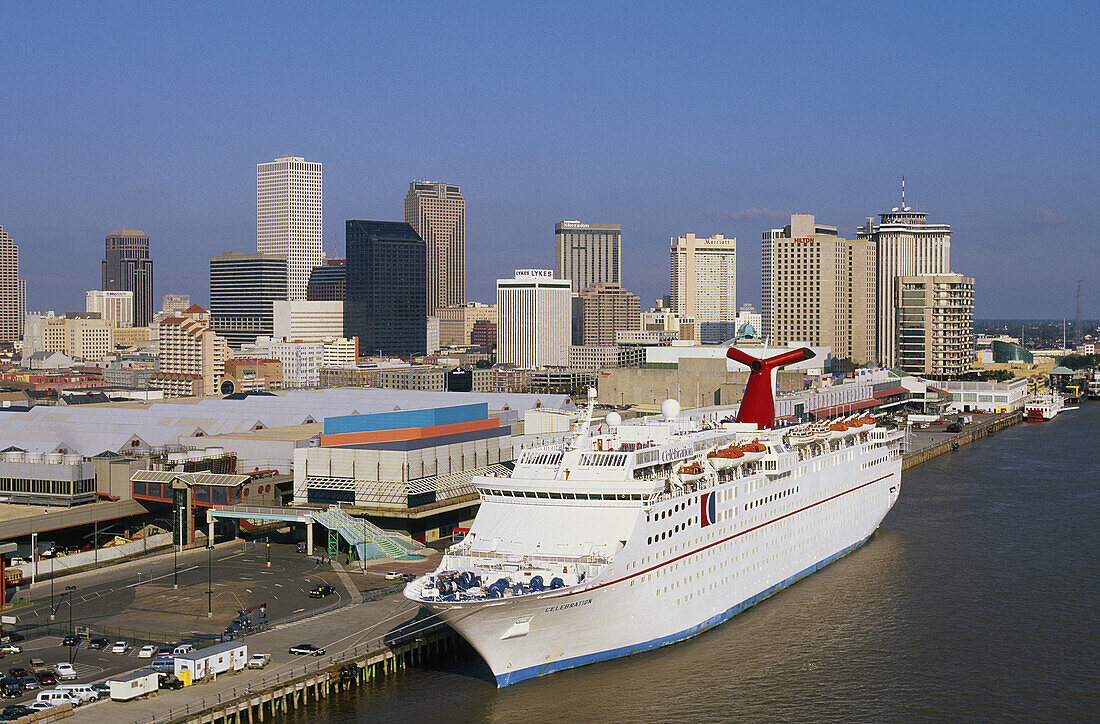 Downtown, Mississippi River. New Orleans. Louisiana, USA