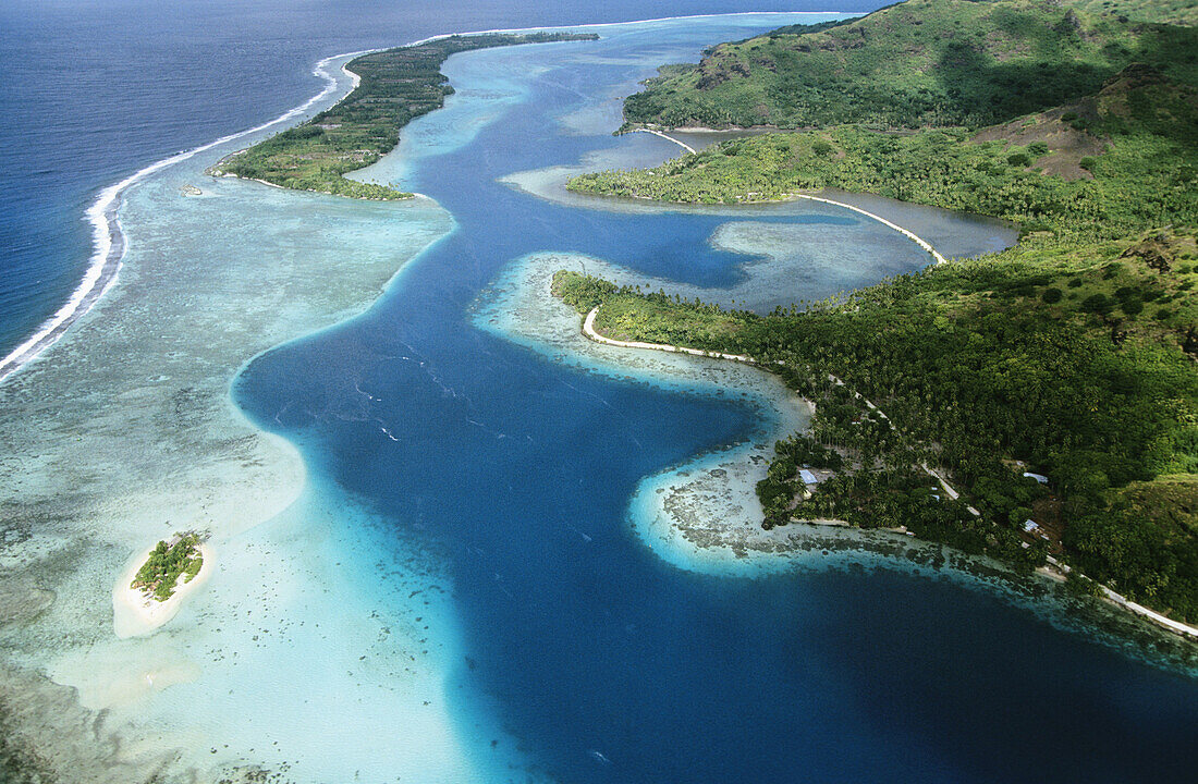 Huahine. Leeward Islands, French Polynesia