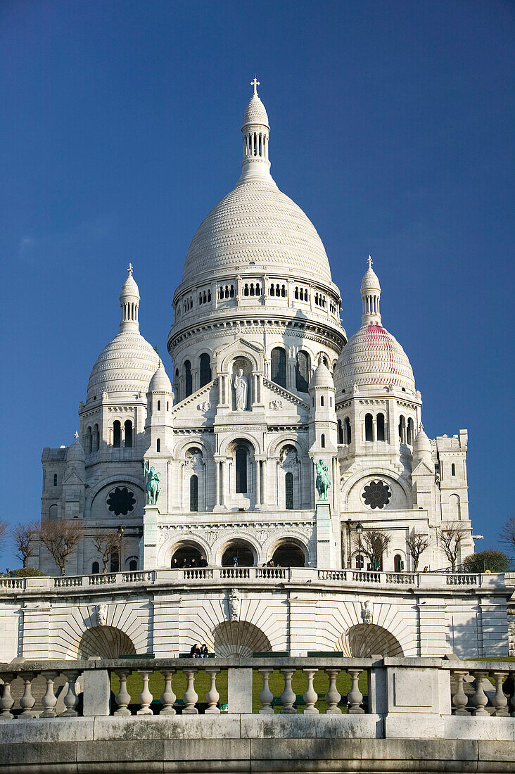 Morning View of Basilique du Sacre-Coeur. Montmartre. Paris. France.