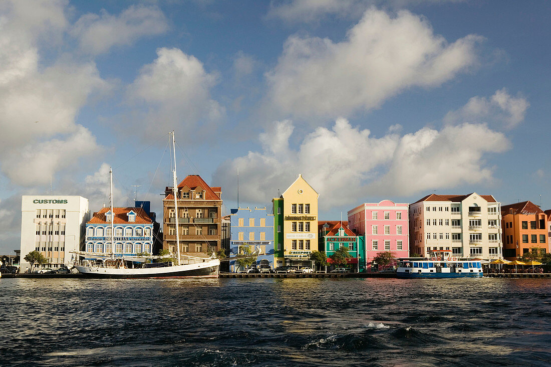 Punda Harborfront from Otrobanda. Willemstad. Curaçao. Netherlands Antilles.