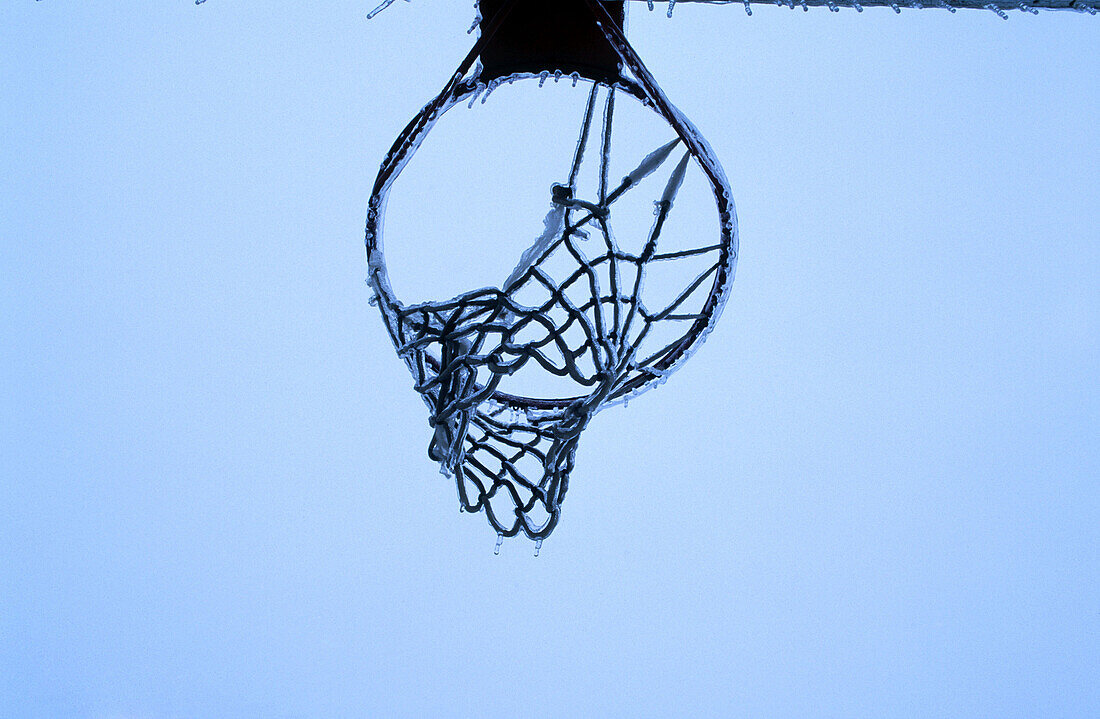  Basketball, Cold, Color, Colour, Concept, Concepts, Frozen, Hoop, Hoops, Horizontal, Ice, Icicle, Icicles, Low angle view, Net, Nets, One, Sport, Sports, View from below, Winter, Wintertime, E43-224952, agefotostock 