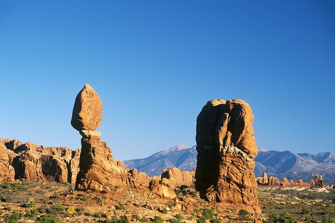 Balanced Rock, Arches National Park. Utah, USA