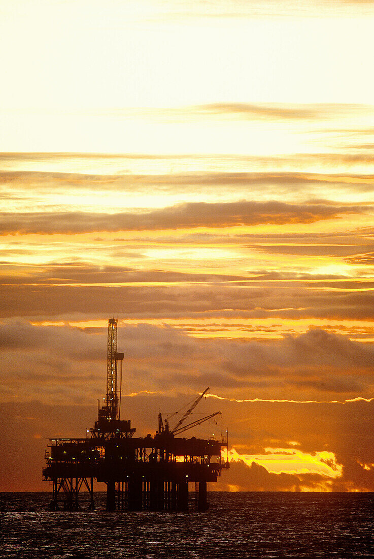 Oil rig, California, USA