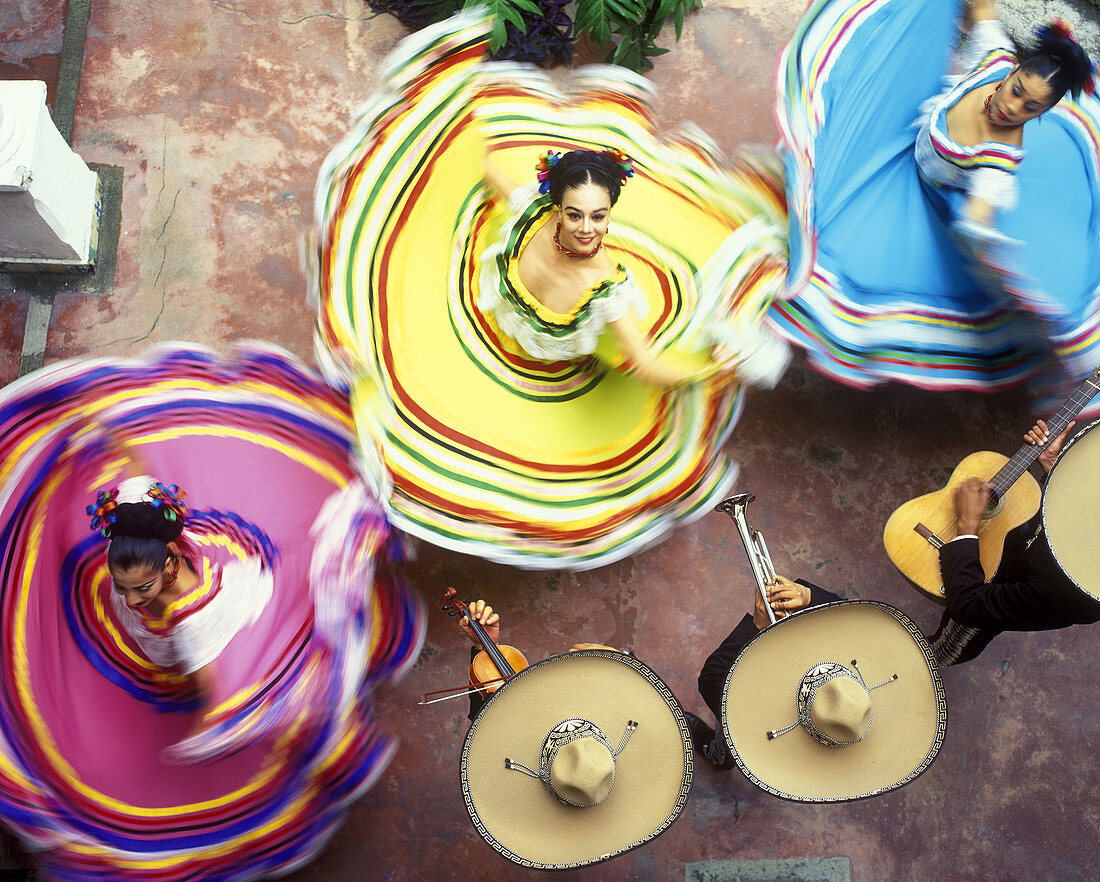Dancers, Merida. Yucatan, Mexico