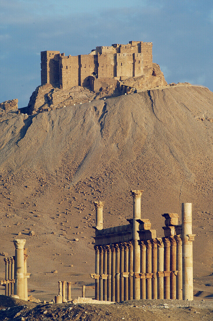Qalaat ibn Maan castle (17th Century) above ruins of Palmyra. Syria