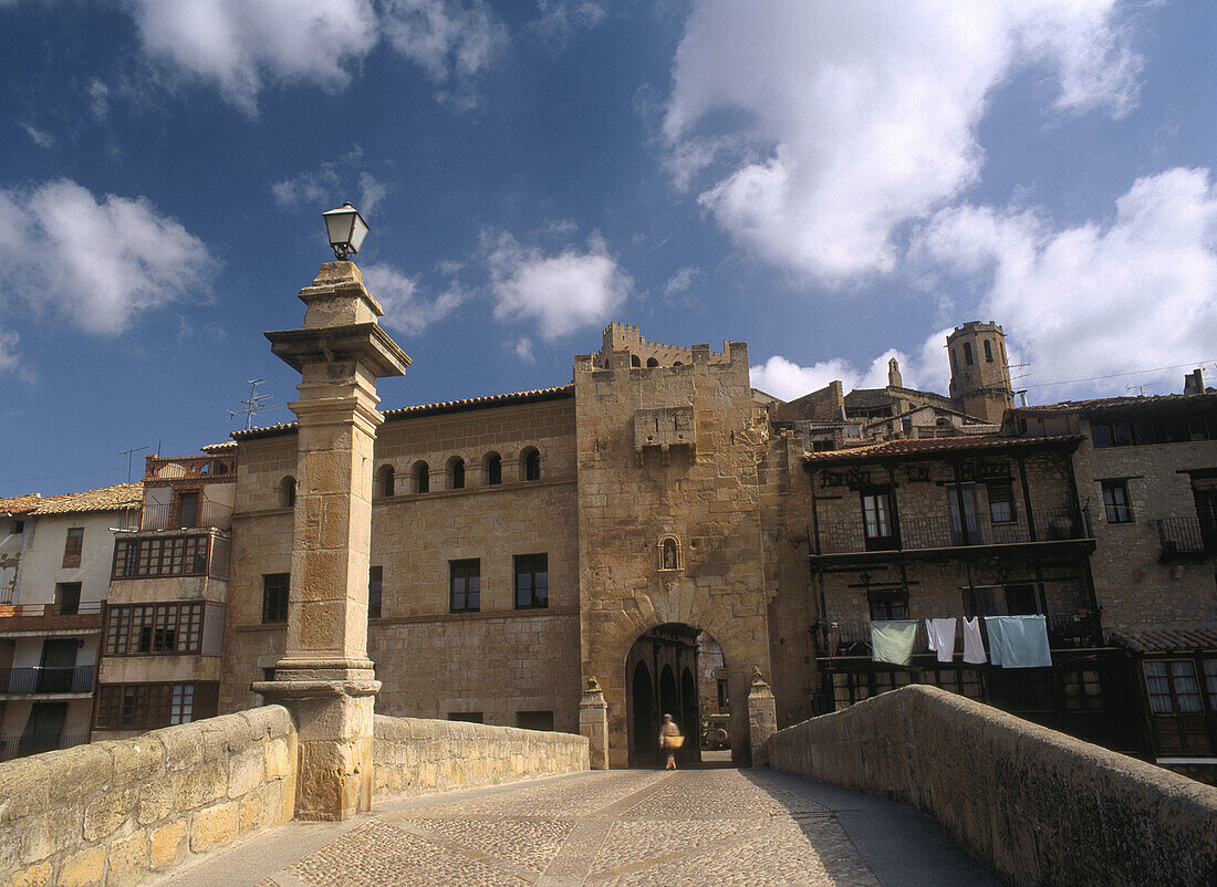 Bridge and Castle in Valderrobres. Teruel province. Aragon, Spain