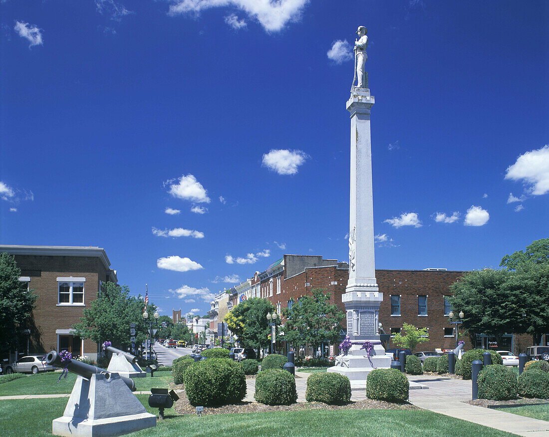 Public square, Historic district, Franklin, Tennessee, USA.