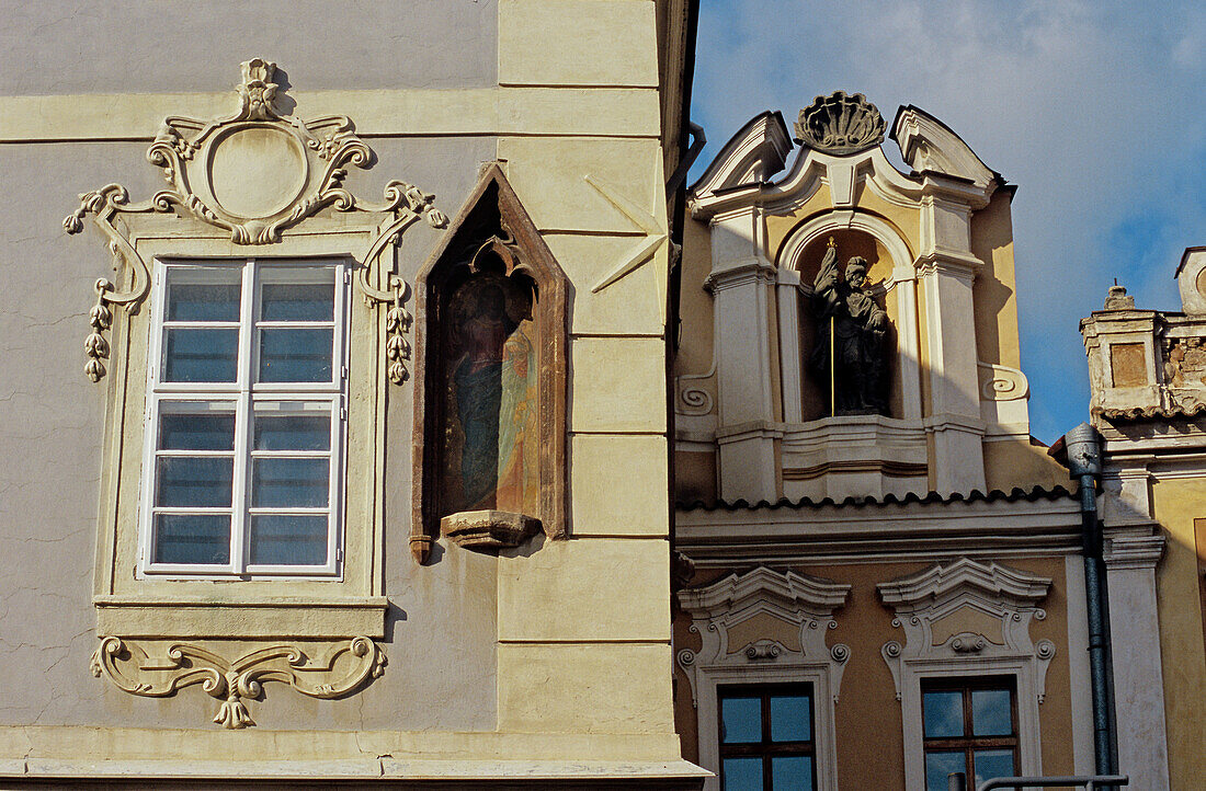 Houses decorated in Baroque style. Kutna Hora. Bohemia. Czech Republic.