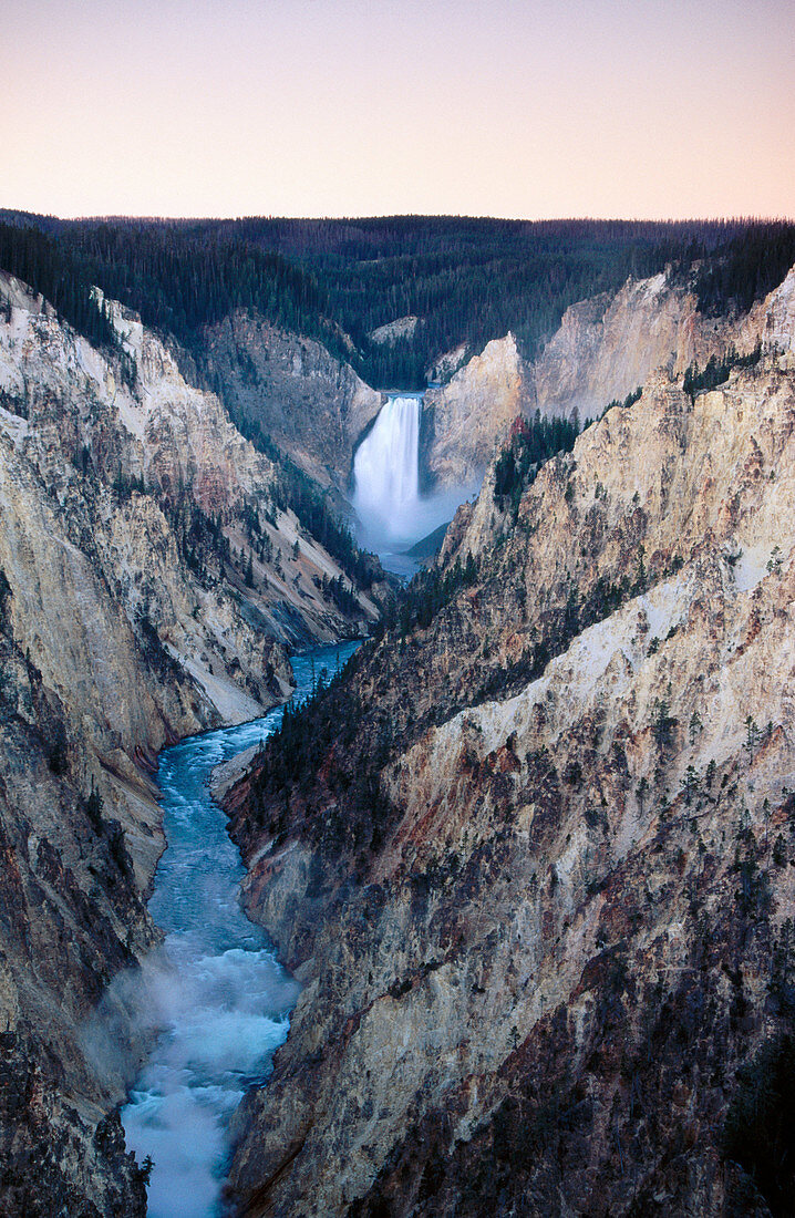 Lower Falls. Grand Canyon. Yellowstone National Park. Wyoming. USA