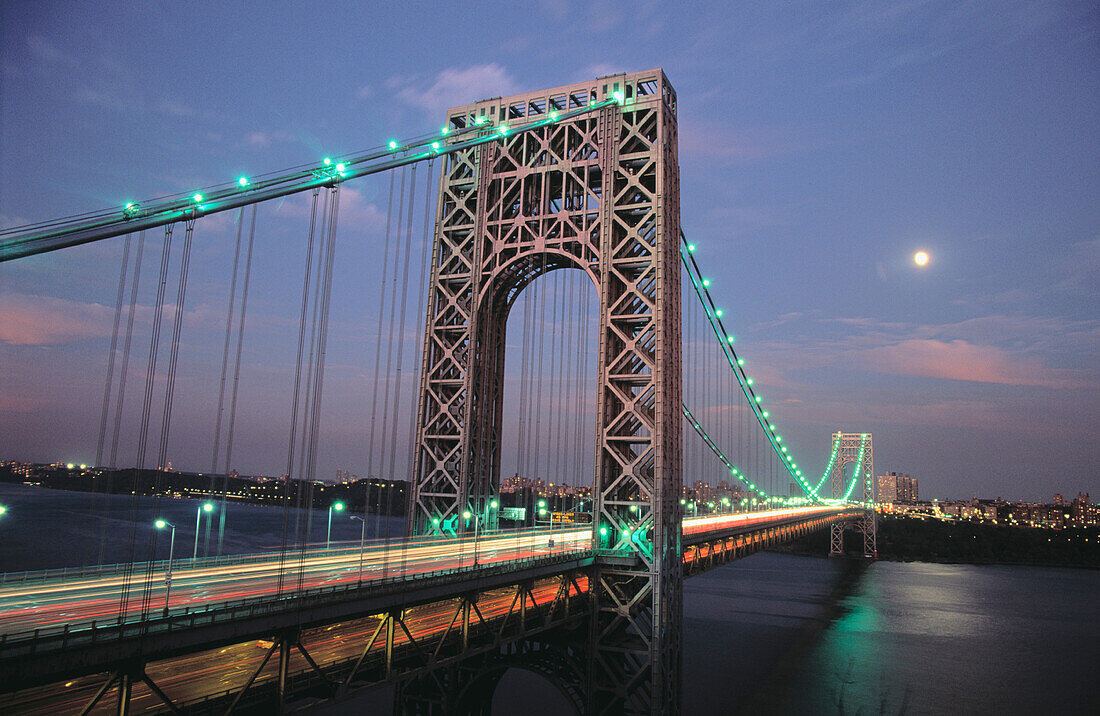 George Washington Bridge to New York City. USA